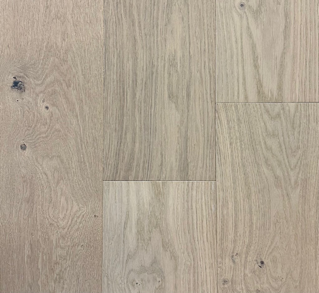 Clearance wholesale engineered hardwood planks in Vaughan showroom